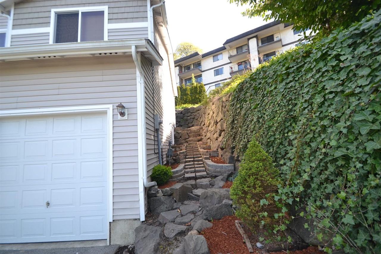 412 E Titus St - Photo 2 of 15