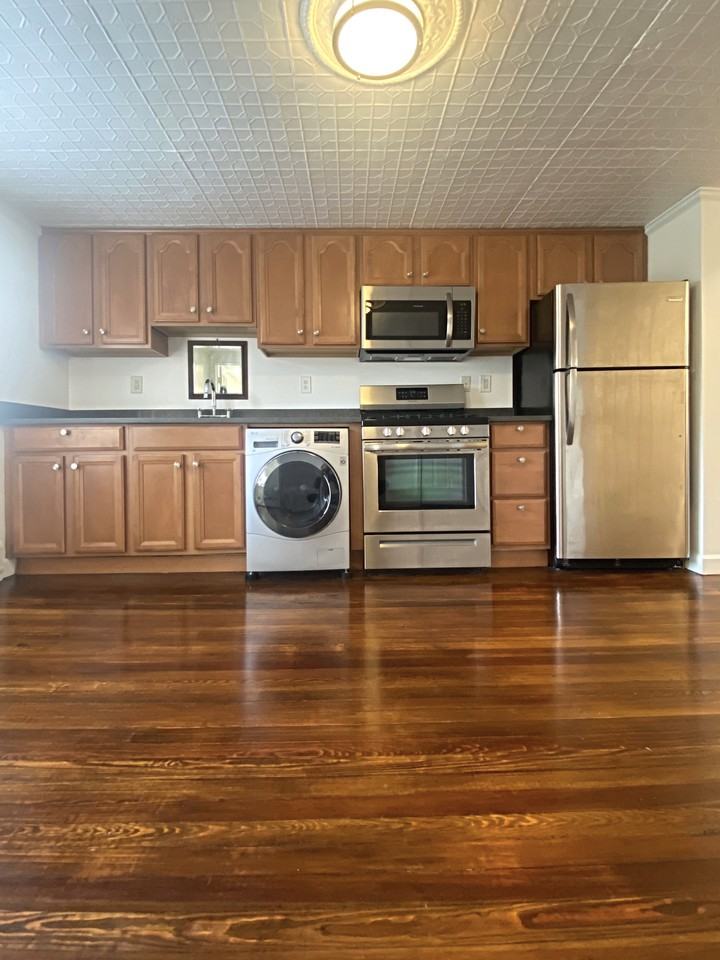 219 Pavonia Avenue #3 - Photo 3 of 16