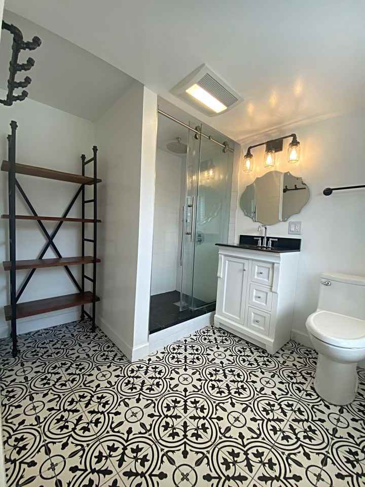 219 Pavonia Avenue #3 - Photo 6 of 16