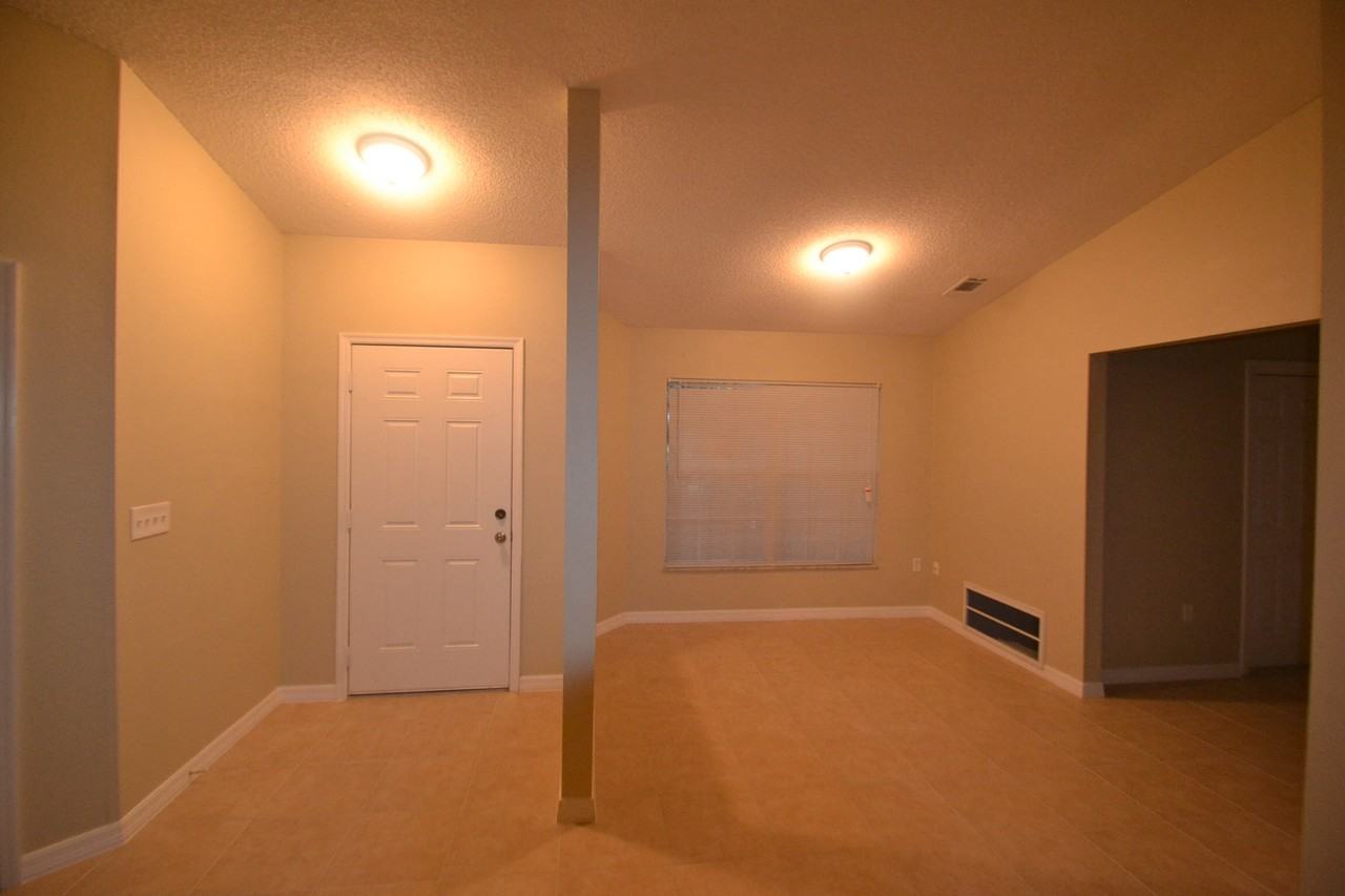 15425 Greater Groves Blvd - Photo 2 of 6