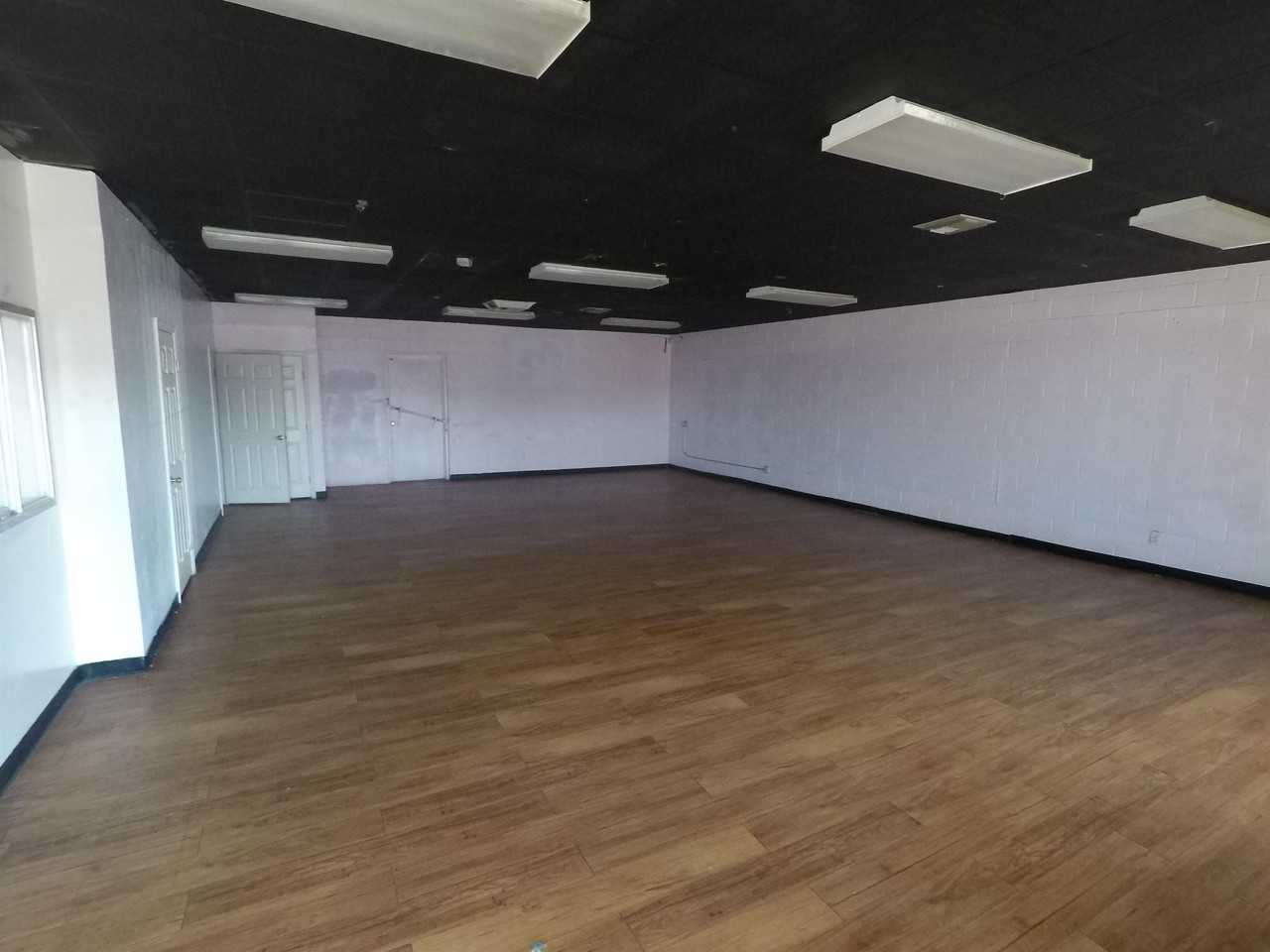 1815 Trawood Dr - Photo 3 of 9
