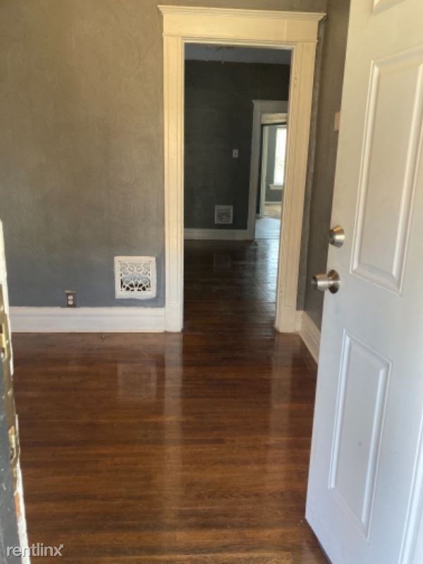 3619 N Taylor Ave - Photo 3 of 5