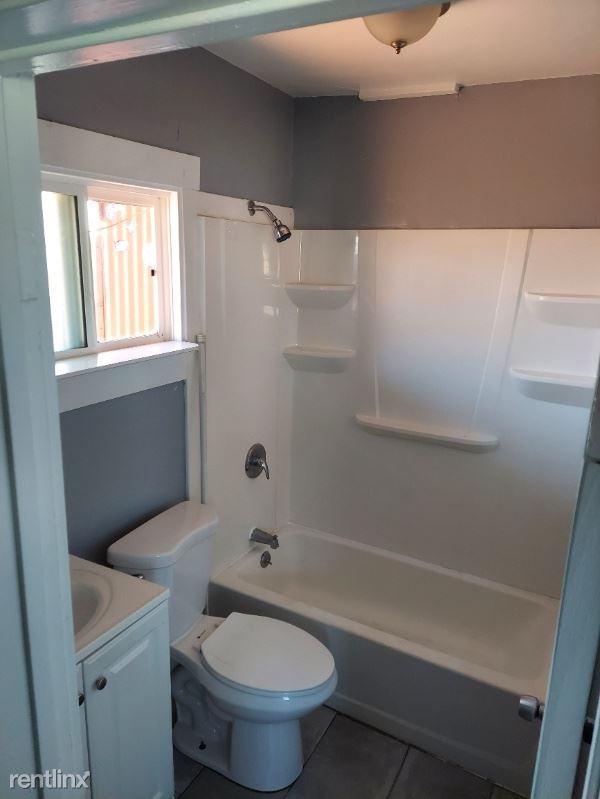 625 National City Blvd - Photo 2 of 10