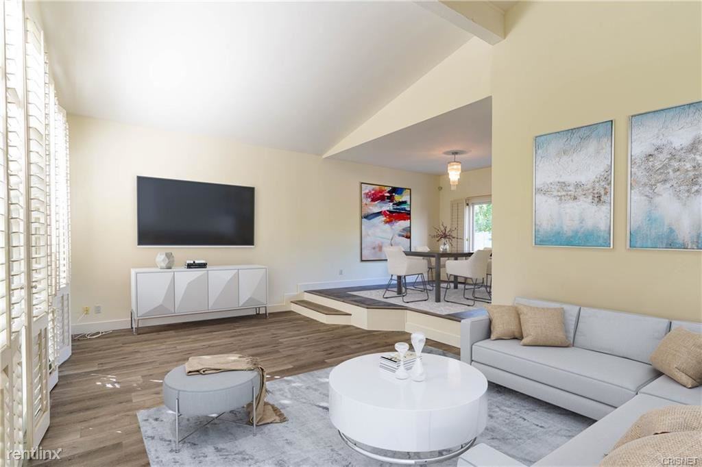 22733 De Kalb Dr - Photo 2 of 10