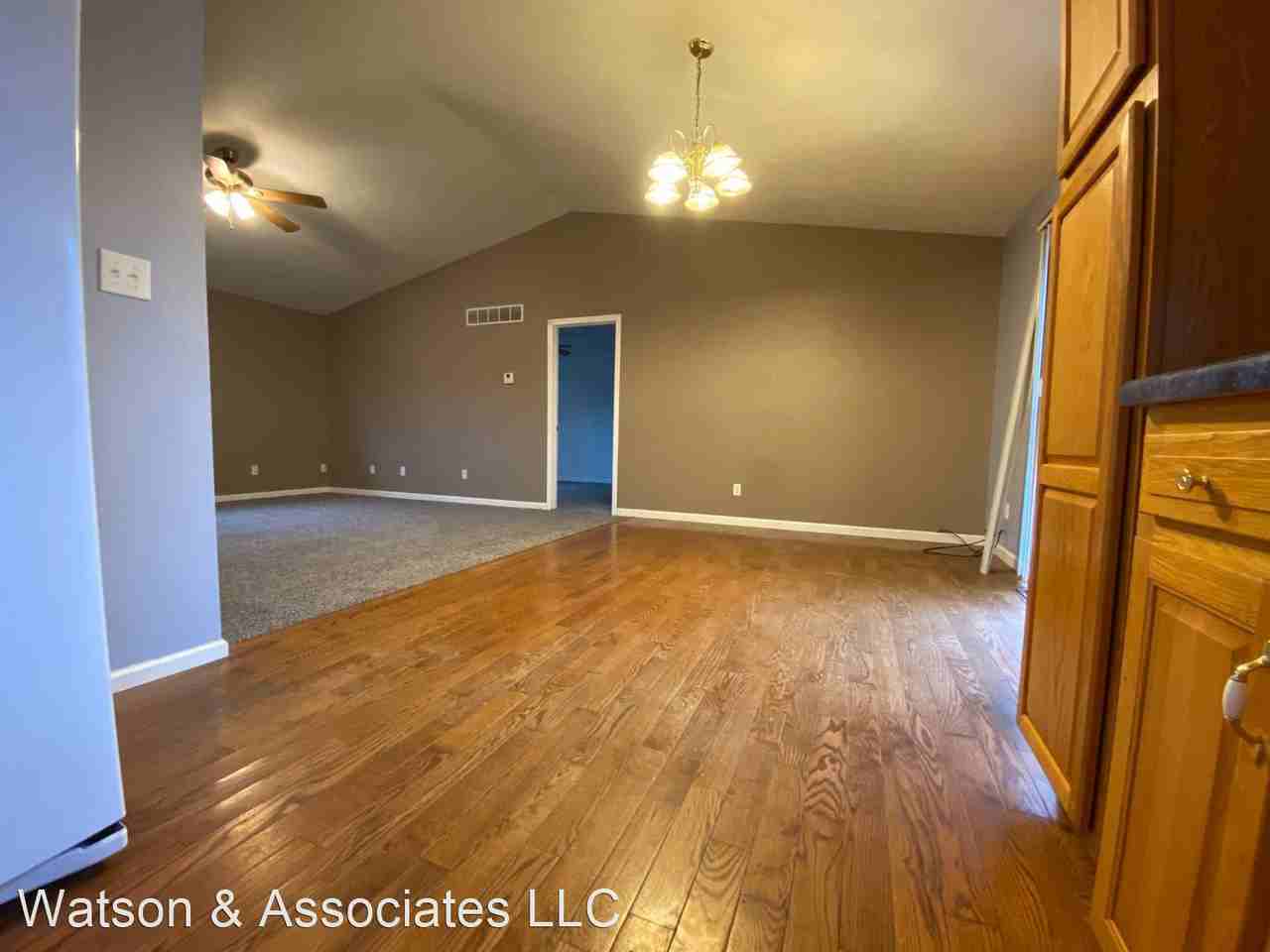 26155 Sutherland Ln - Photo 3 of 40