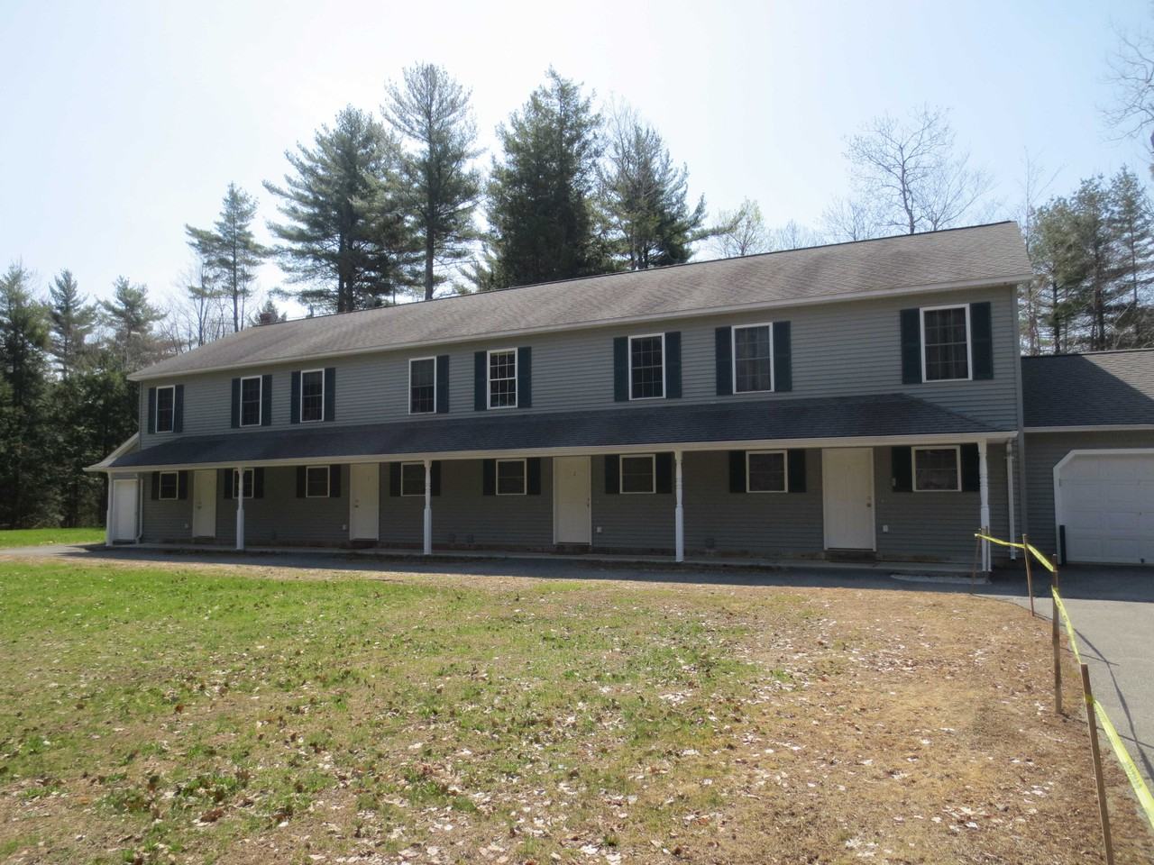 121 Canaan Rd Apt 4, Hampden, ME 04444 - 2 unit Rentals - Zumper Rentals