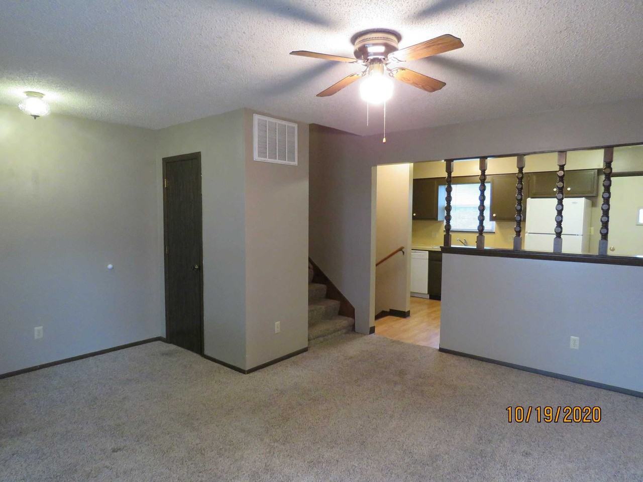 1811 Tower Cir - Photo 3 of 10