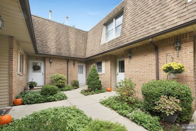 279 Collignon Way Apt 3 - Photo 3 of 23