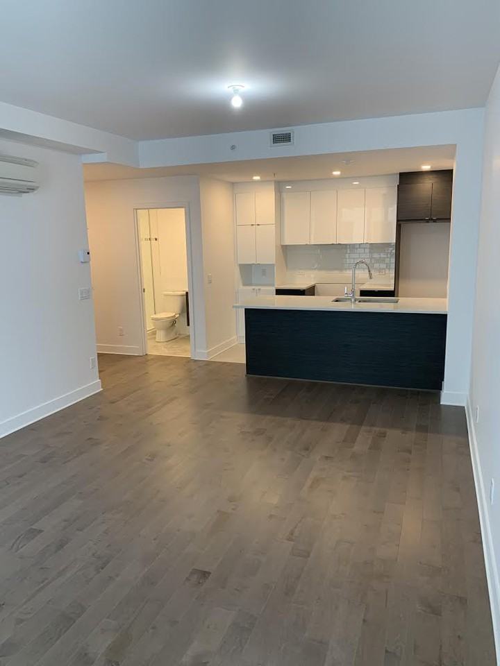 5157 Avenue de Courtrai #710 - Photo 3 of 9