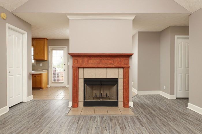 1812 Aspen Way - Photo 2 of 10