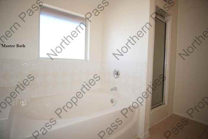 817 Dakota River Ave - Photo 2 of 31