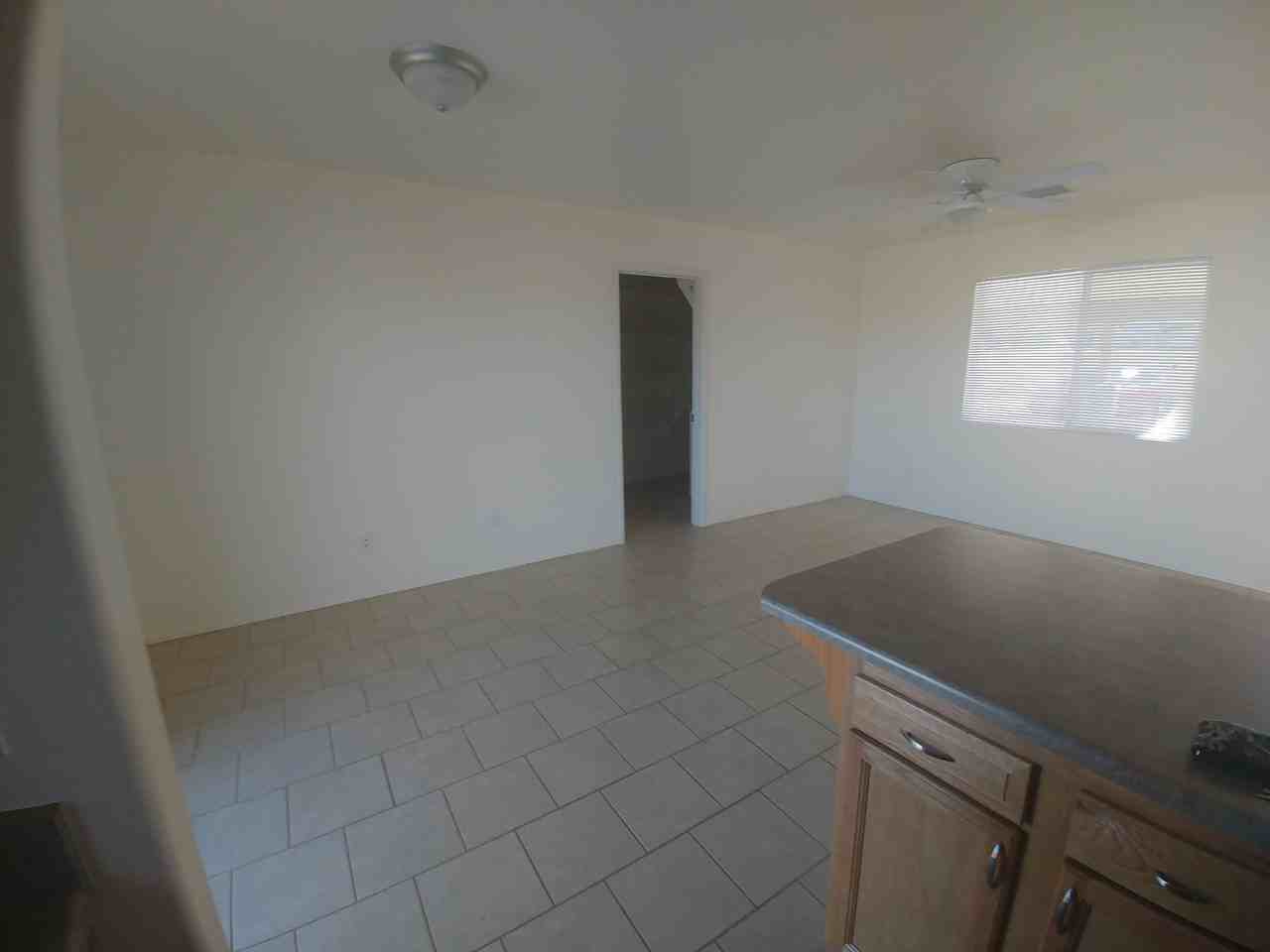 W. Hollamon St - Photo 4 of 20