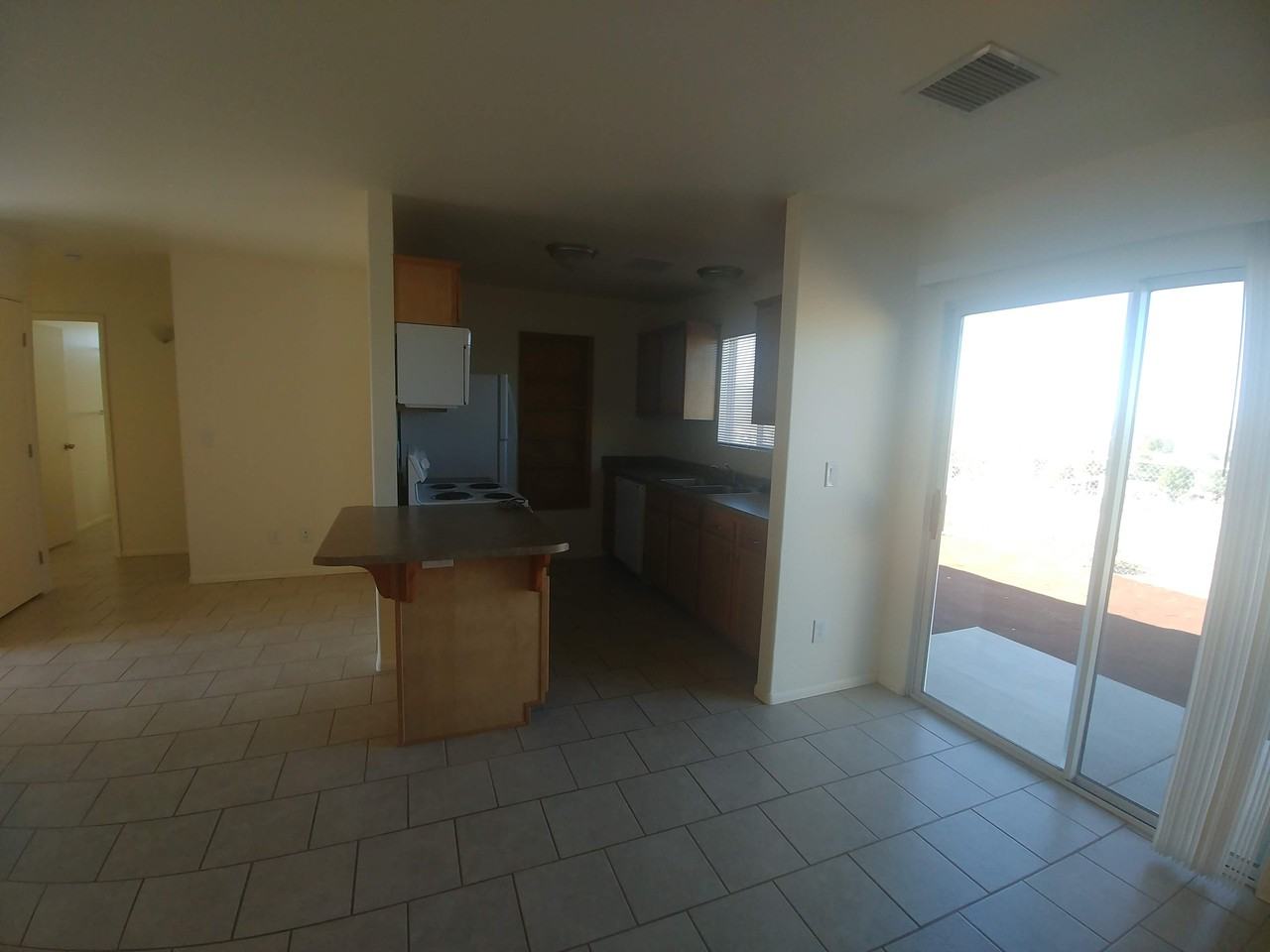 W. Hollamon St - Photo 7 of 20