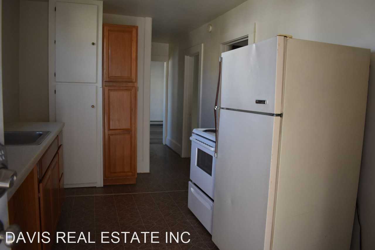 R108 W. BALD EAGLE ST. - Photo 3 of 15