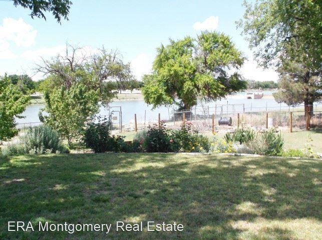 215 N James St, Carlsbad, NM 88220 3 Bedroom House for ...