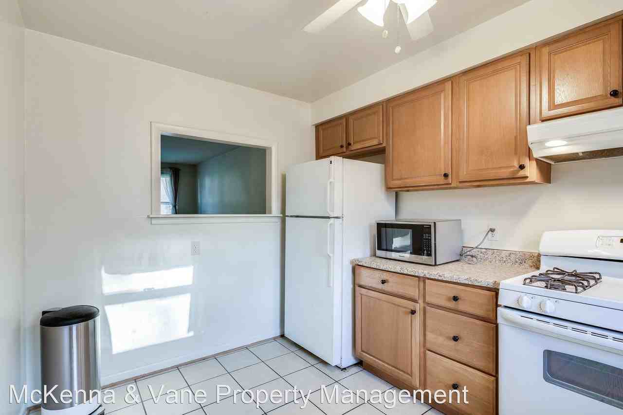 3418 Coventry Court Dr - Photo 3 of 18