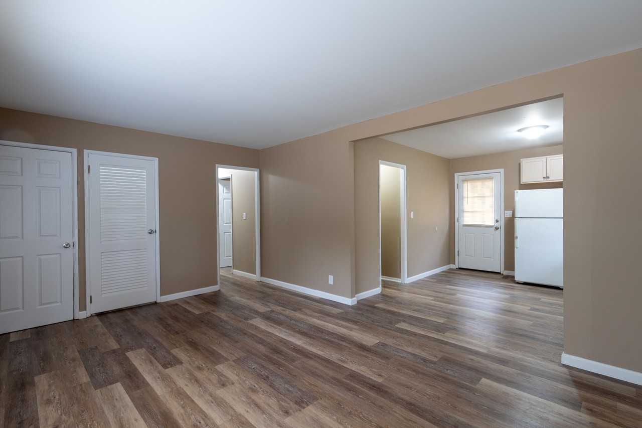 3310 N Fuller Dr - Photo 3 of 9