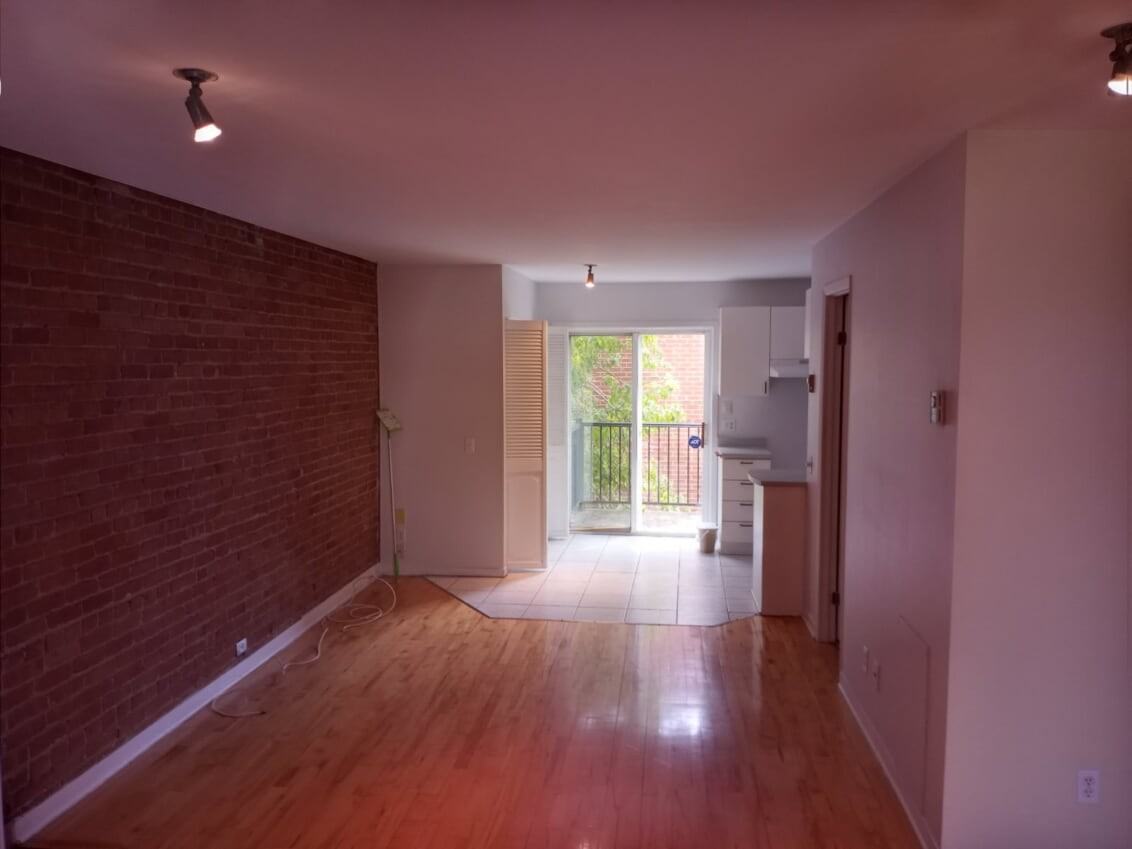 1245 Rue Cartier - Photo 3 of 8