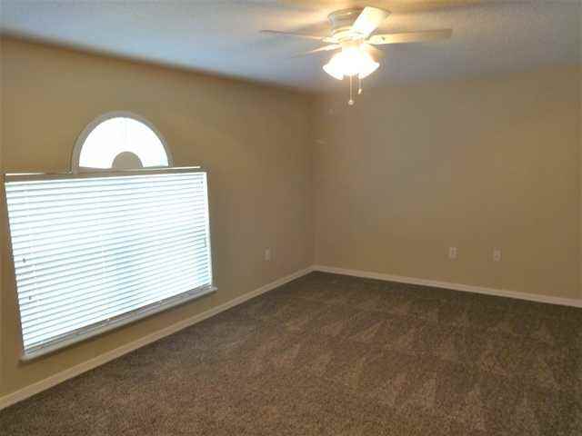 5417 Shady Pine St S - Photo 3 of 13