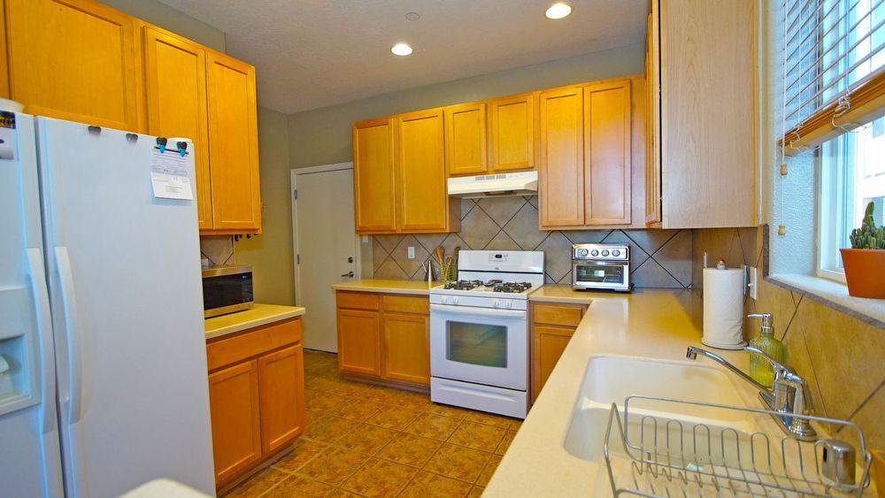 4358 San Benito St - Photo 3 of 14