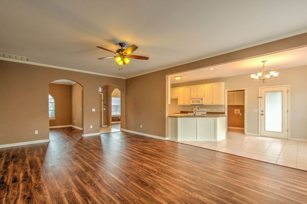 1436 W Plymouth St - Photo 3 of 46