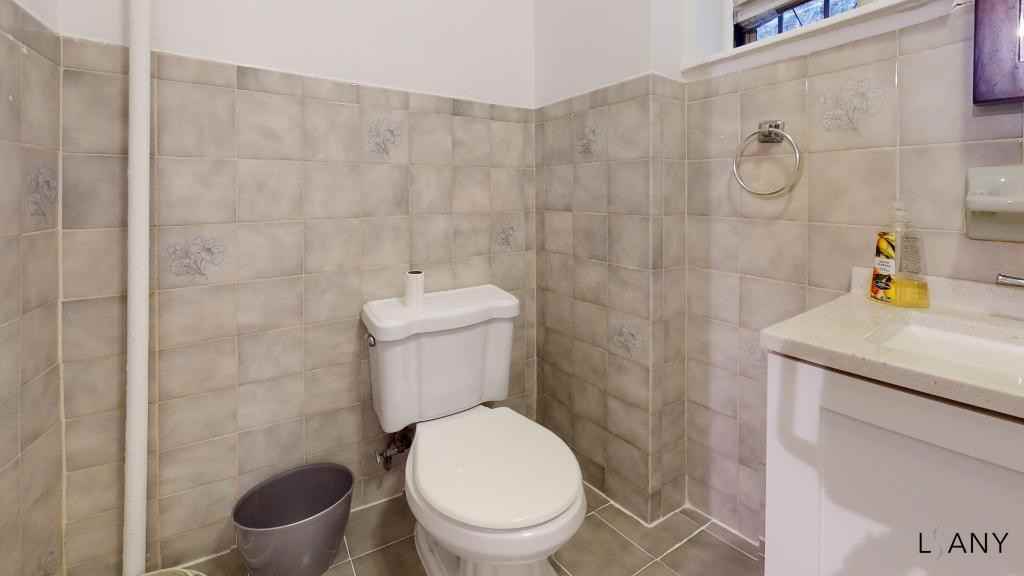 2481 Cambreleng Ave #1 - Photo 3 of 6