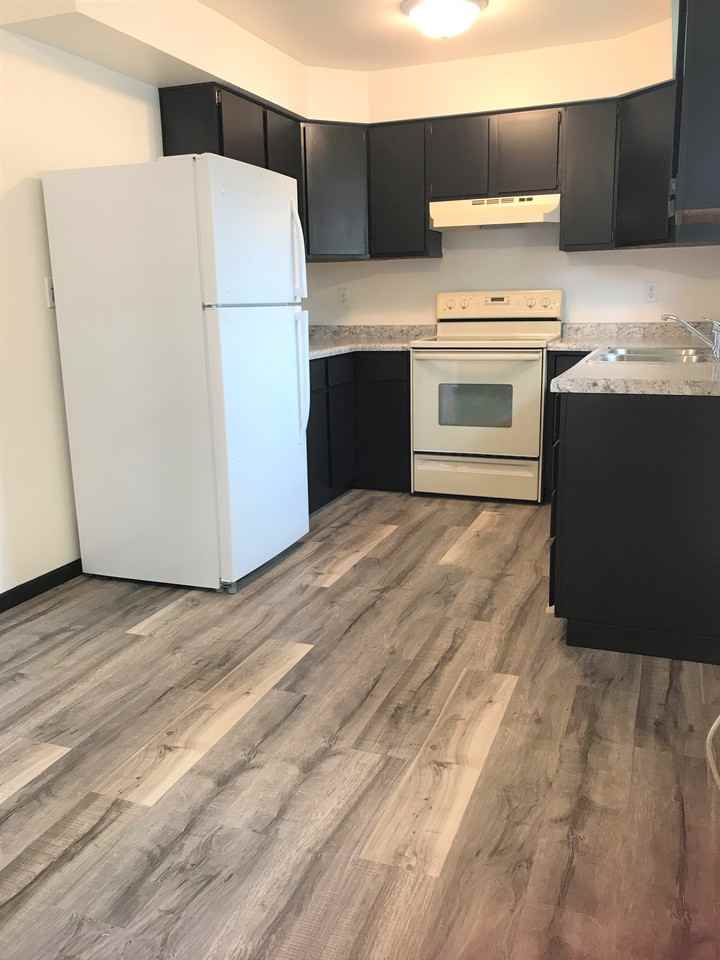 704 Arch Street - Photo 2 of 17