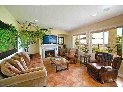 3555 Flat Rock St - Photo 3 of 15