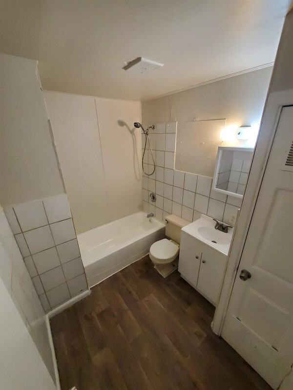 7 Juno Dr - Photo 3 of 11