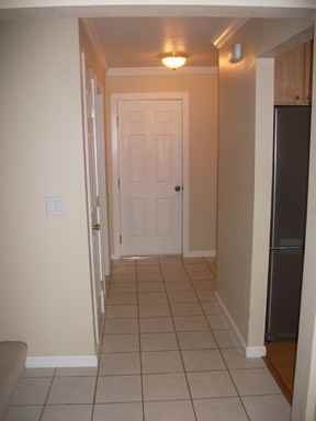 285 Leslie Ct - Photo 3 of 26