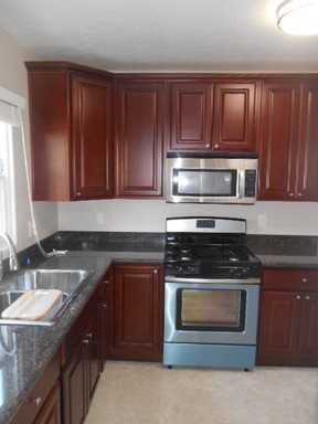 390 Hendley St - Photo 2 of 7