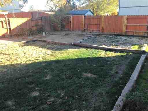 17327 Bear Lake Dr - Photo 3 of 11