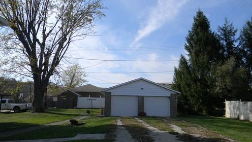 45385 McKee Ave - Photo 2 of 11