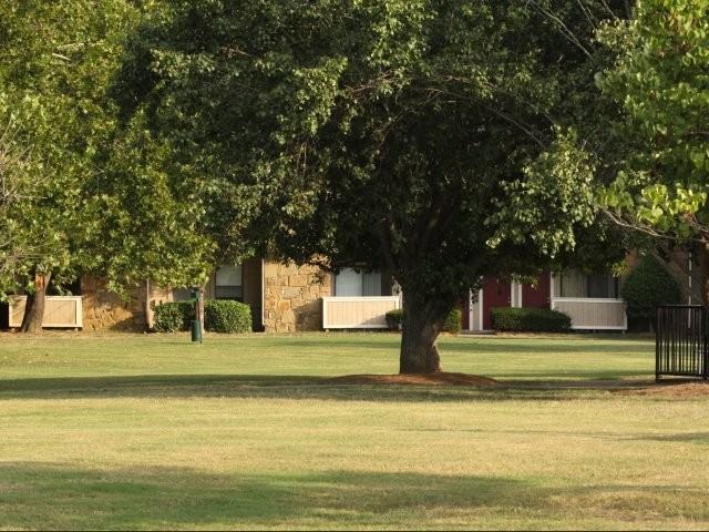 5200 Edmondson Pike - Photo 3 of 10