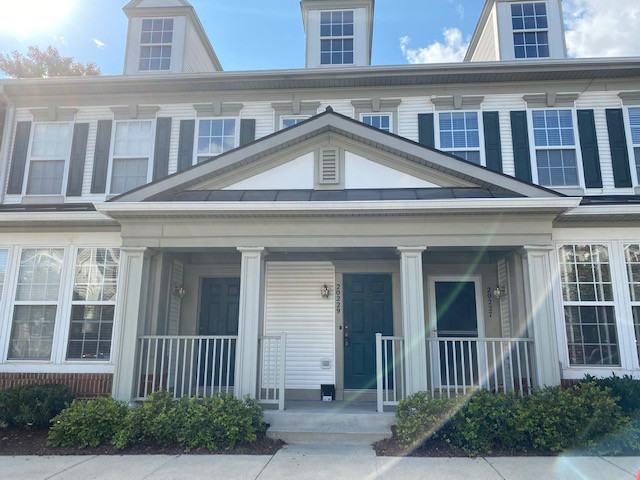 20229 Macglashan Ter #20229 - Photo 3 of 22