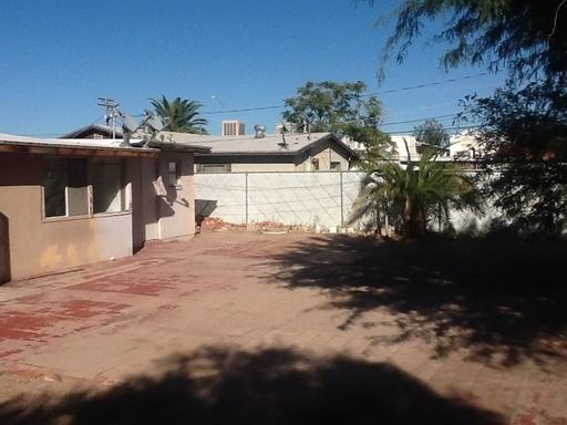 3352 E 25th St - Photo 3 of 12