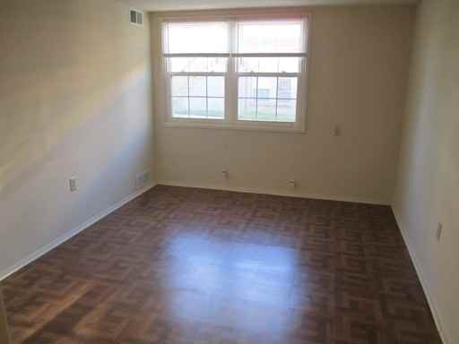 2241 Pentland Dr - Photo 3 of 4