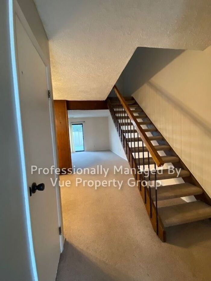 7338 Country Brook Dr - Photo 3 of 20