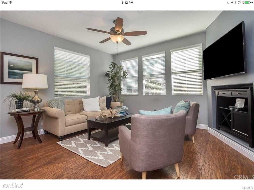 12 Leffington Pl - Photo 3 of 10