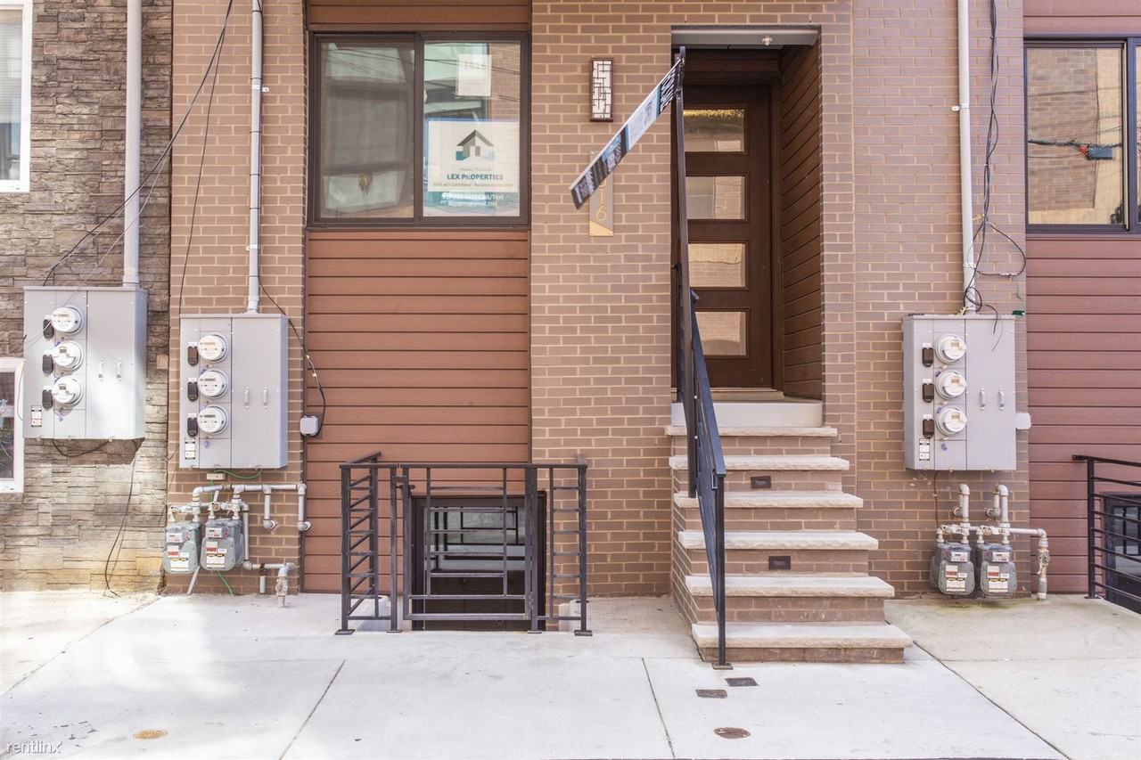 1616 Cambridge St #A - Photo 3 of 27