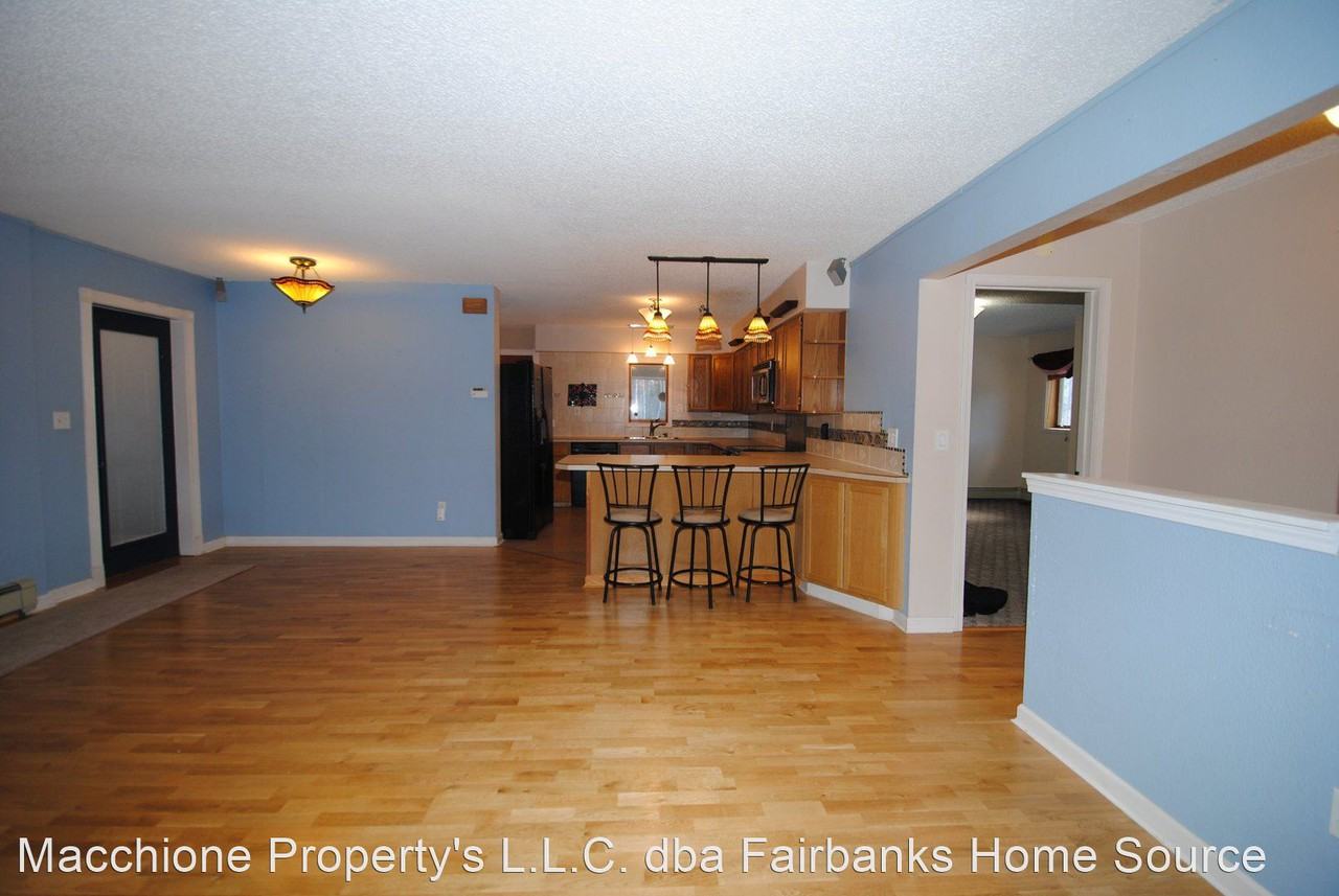 2606 Gordon Rd - Photo 3 of 16