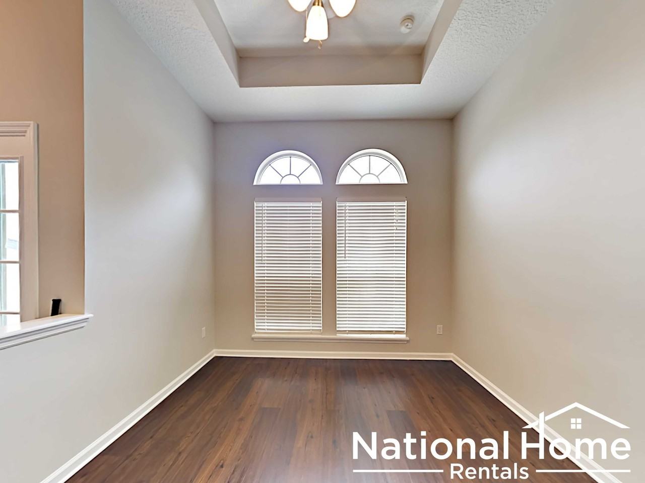 14586 Zachary Dr E - Photo 2 of 15