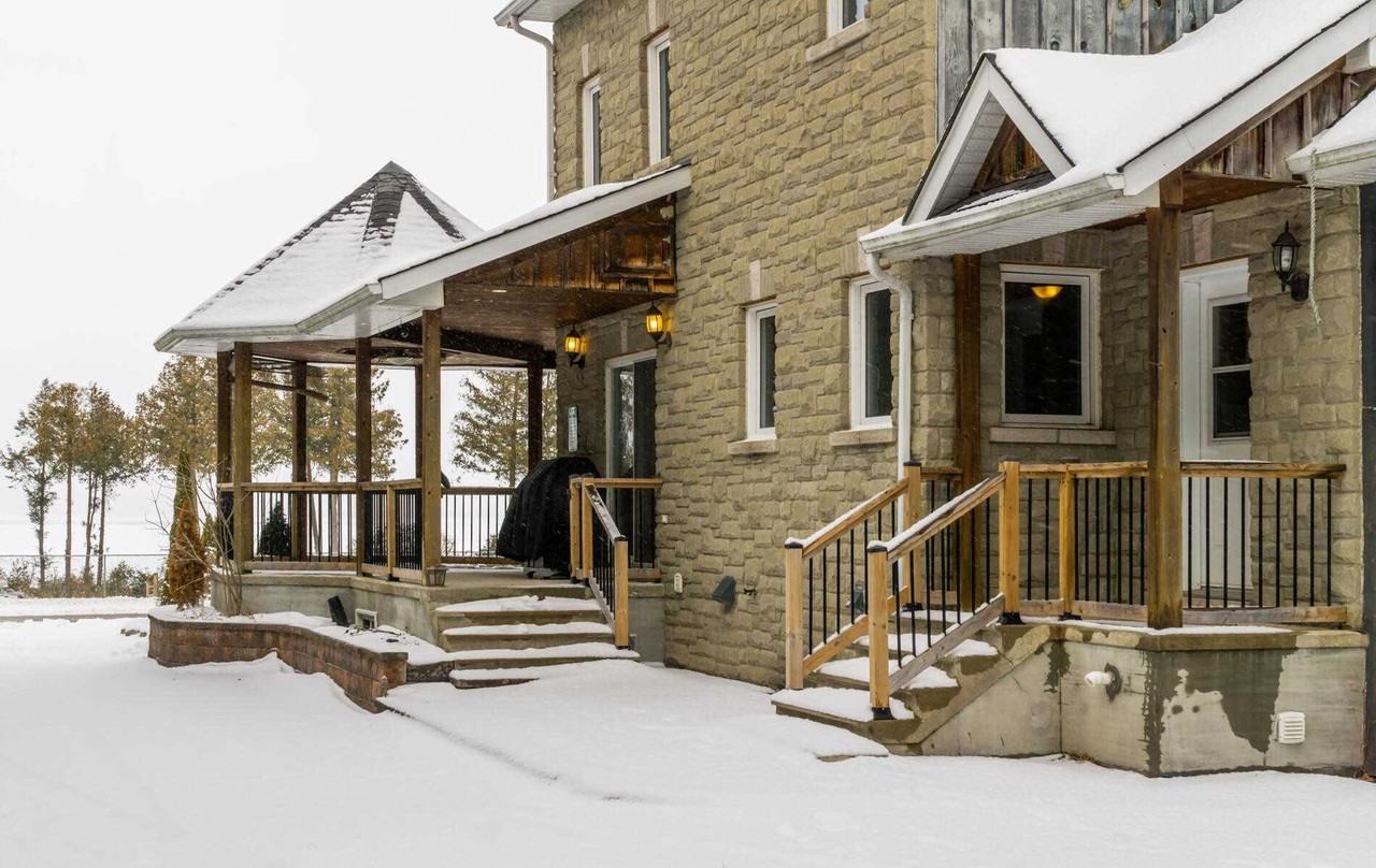 383 Hedge road - Photo 3 of 4