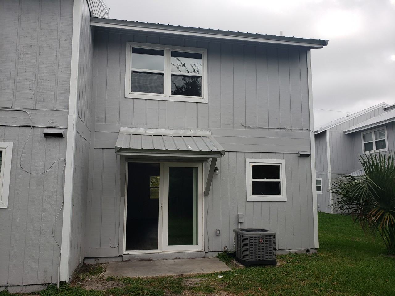 2712 East 17th Street - Photo 3 of 16