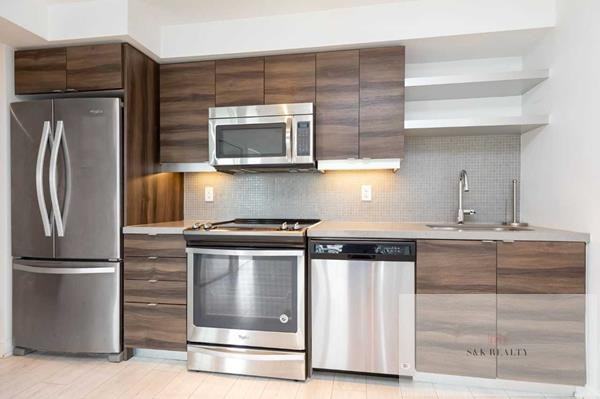 525 Adelaide Street West #10005