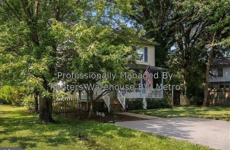 4902 Lee Blvd - Photo 2 of 18