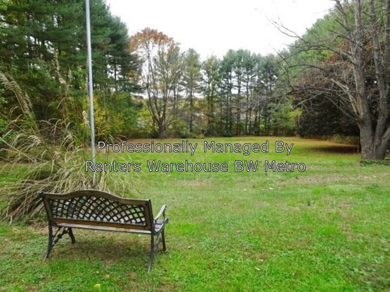1813 Emory Rd - Photo 3 of 31