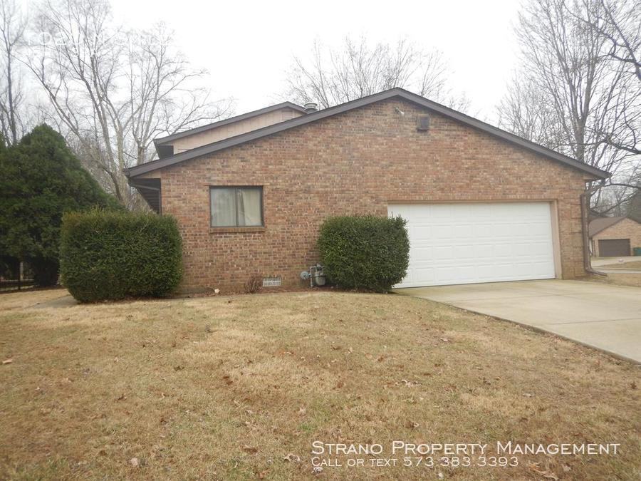 1020 N Smiley St - Photo 3 of 12