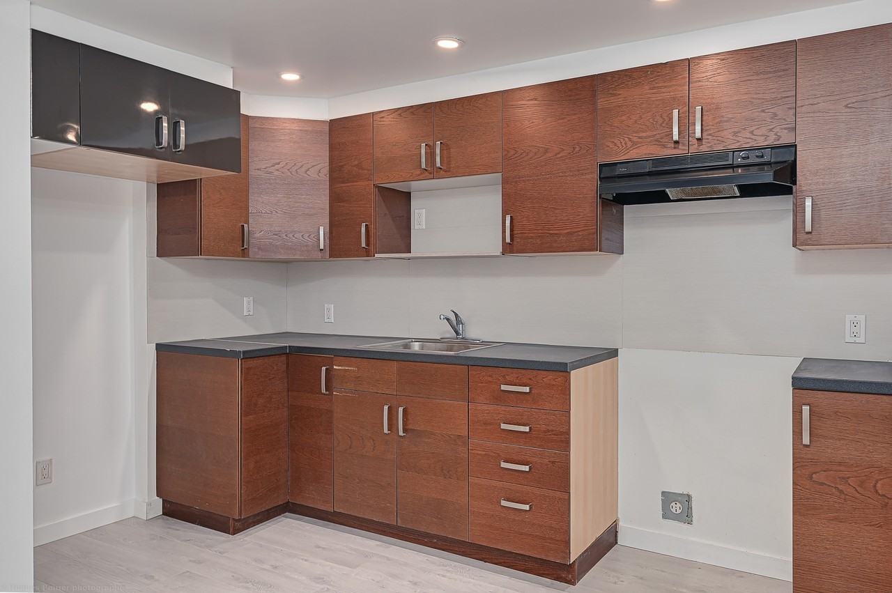 5800 Rue Bossuet - Photo 3 of 11