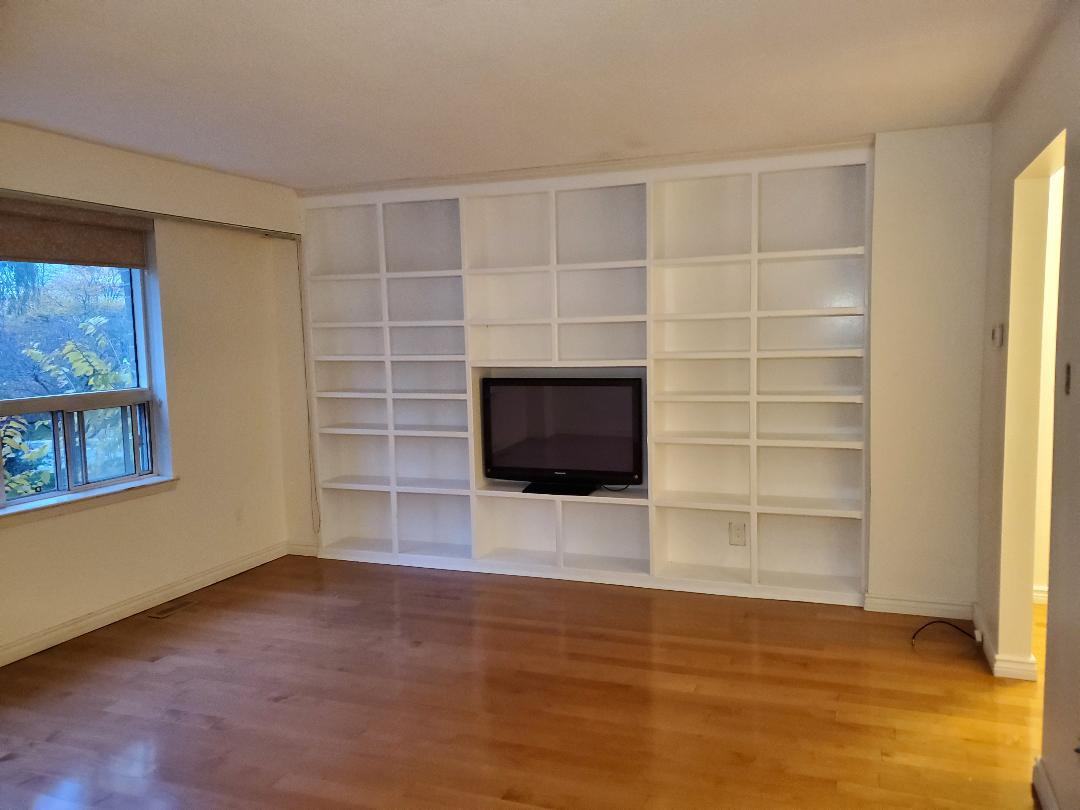 6 Village Greenway - Photo 2 of 13